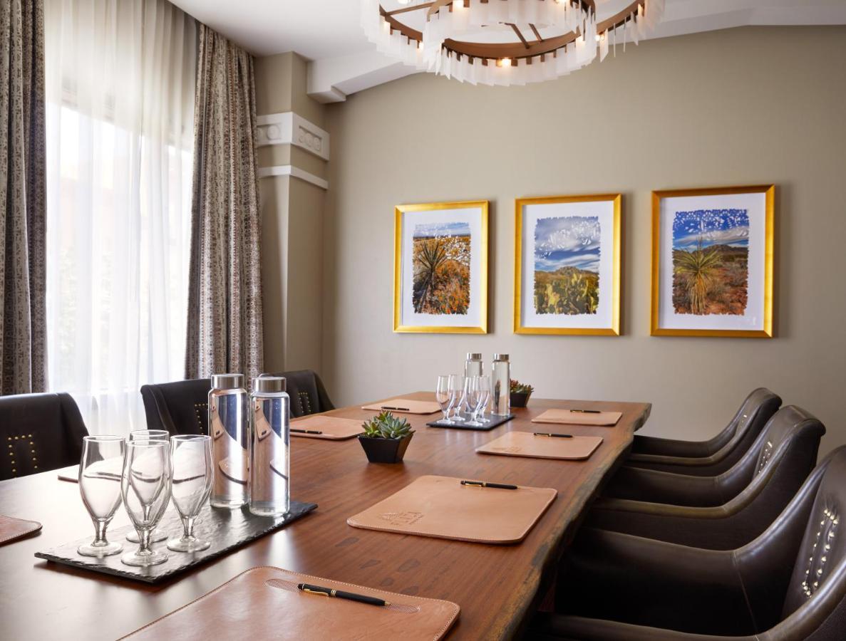先锋公园广场酒店 艾爾帕索 外观 照片 Boardroom at the Hotel