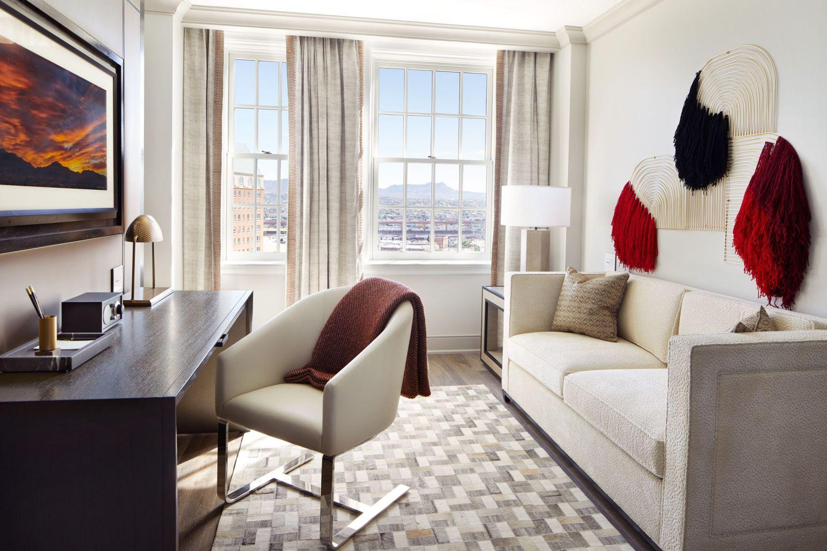 先锋公园广场酒店 艾爾帕索 外观 照片 A typical bedroom at the 222 East 44th Street building